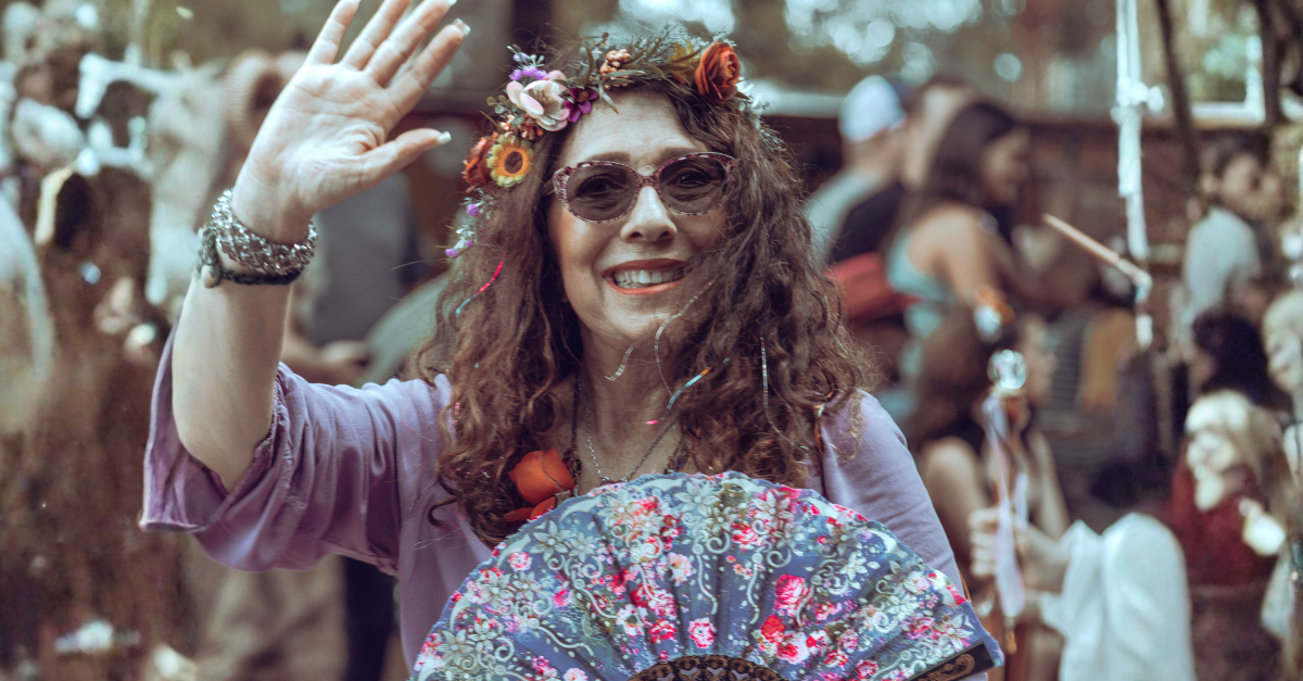 woman-posing-in-traditional-clothing