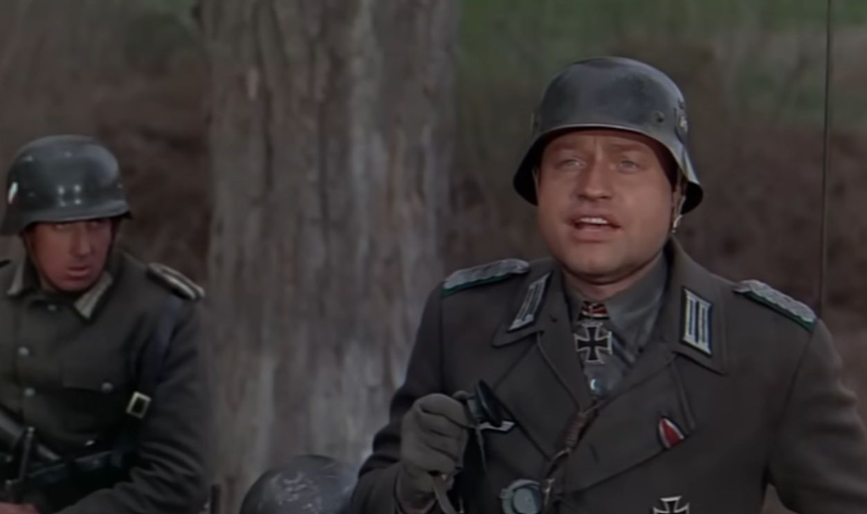Screenshot from Battle of the Bulge (1965) 