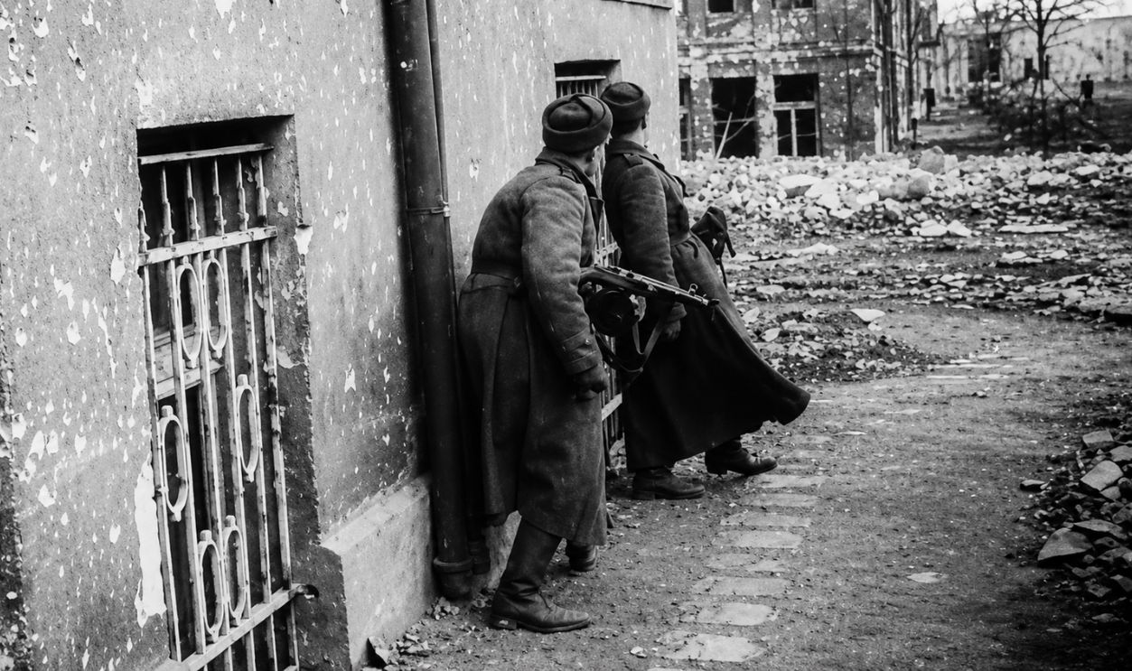 Screenshot from Frontlines (2023) 