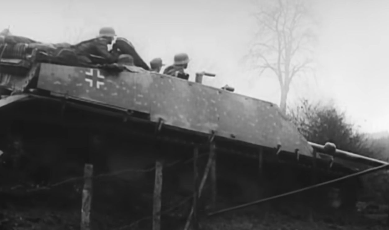 Screenshot from Frontlines (2023) 