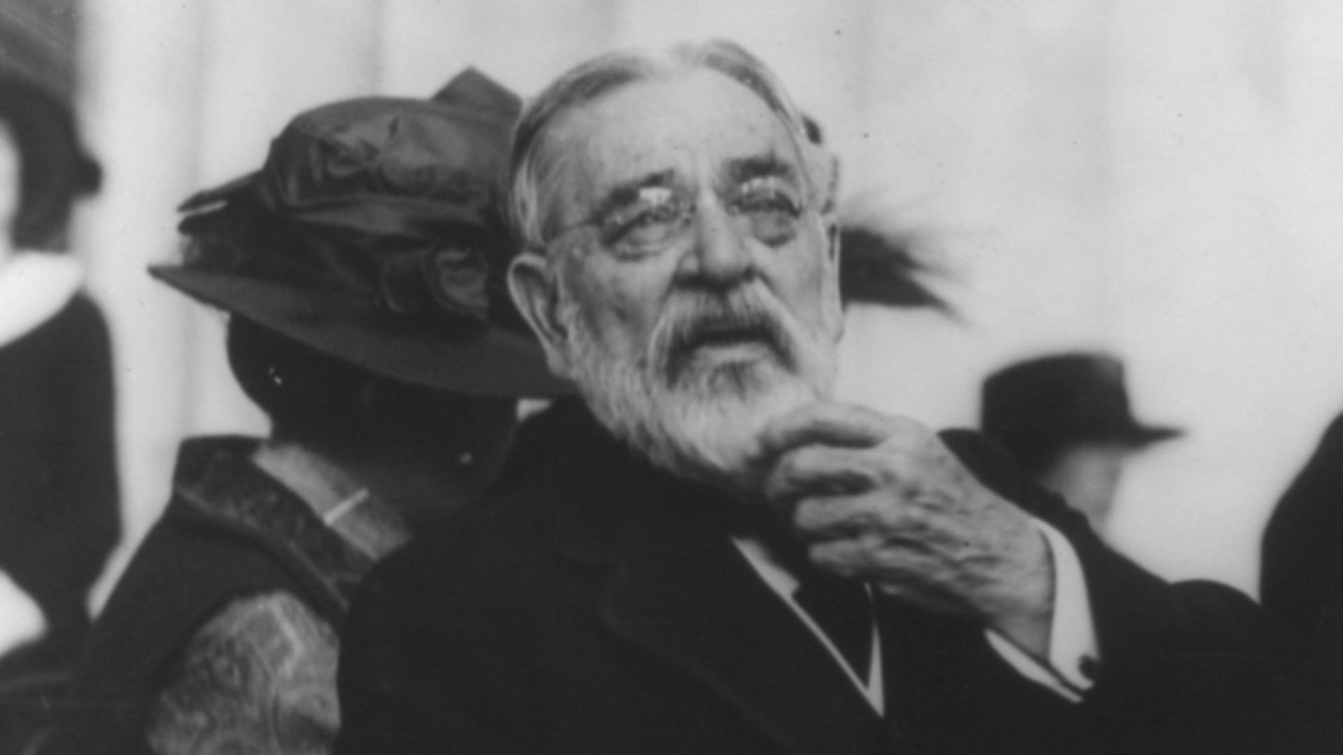 Title: Robert Todd Lincoln, 1843-1926
Abstract/medium: 1 photographic print.