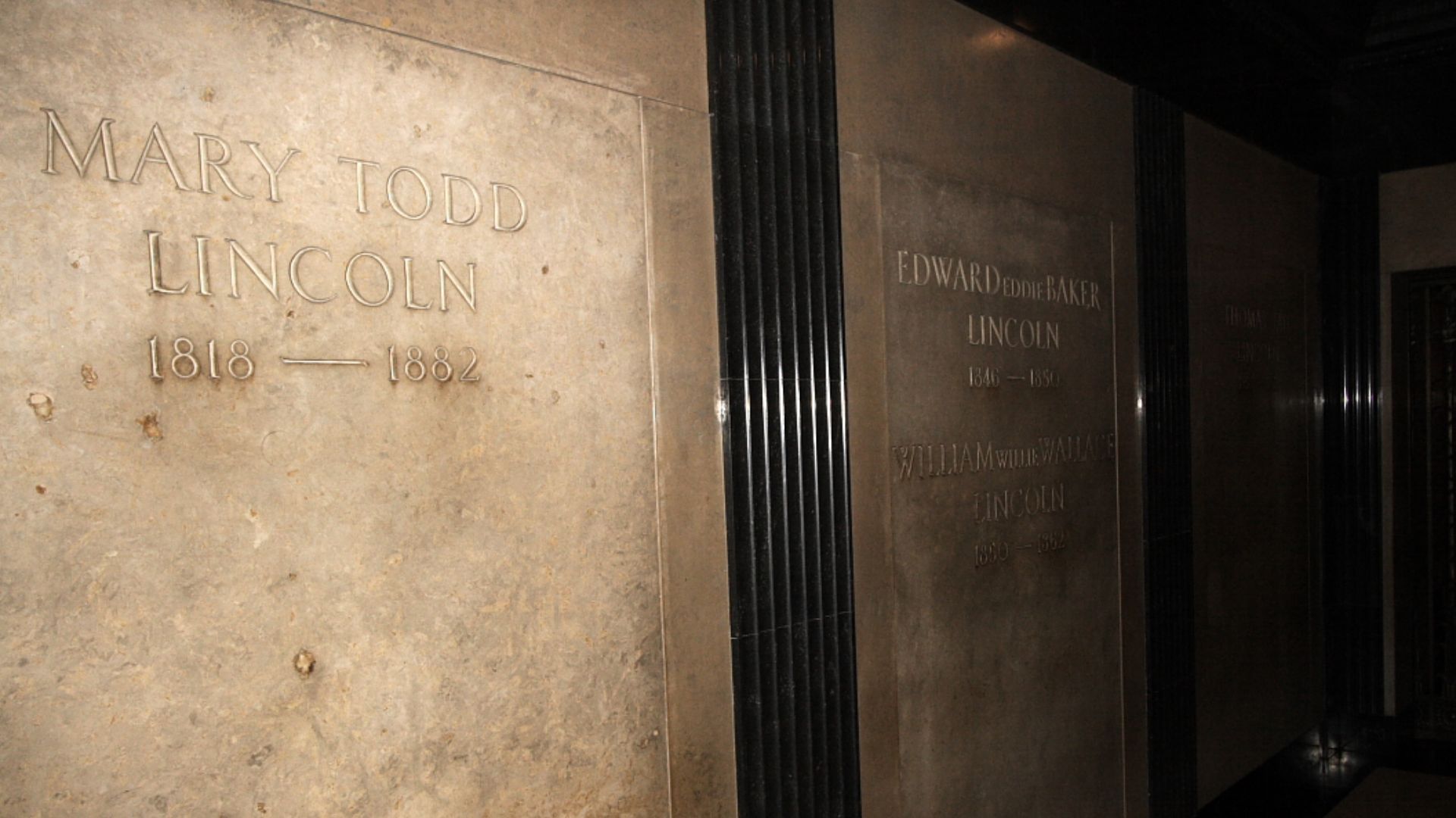 Mary Todd Lincoln's crypt, opposite Lincoln's Tomb, Oak Ridge Cemetery, Springfield, Illinois, United States