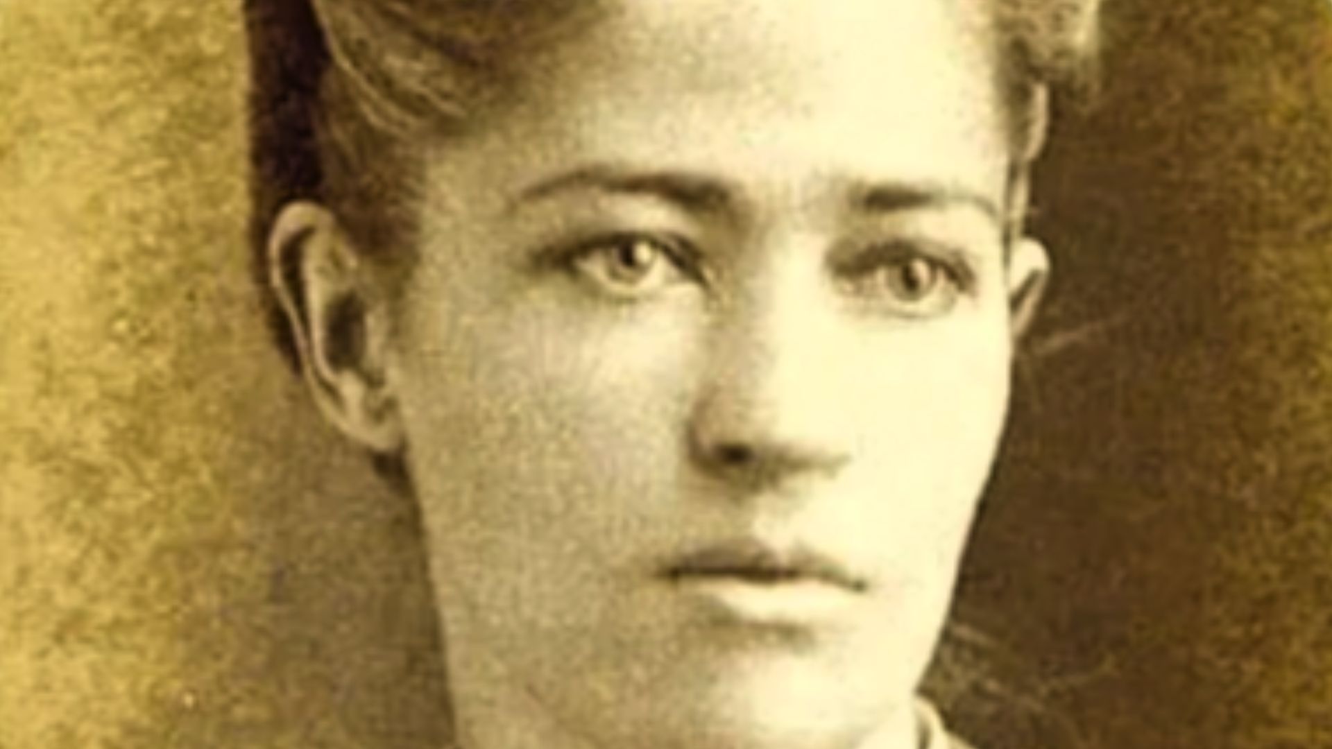 Portrait of Josephine Garis Cochrane as a young woman.
