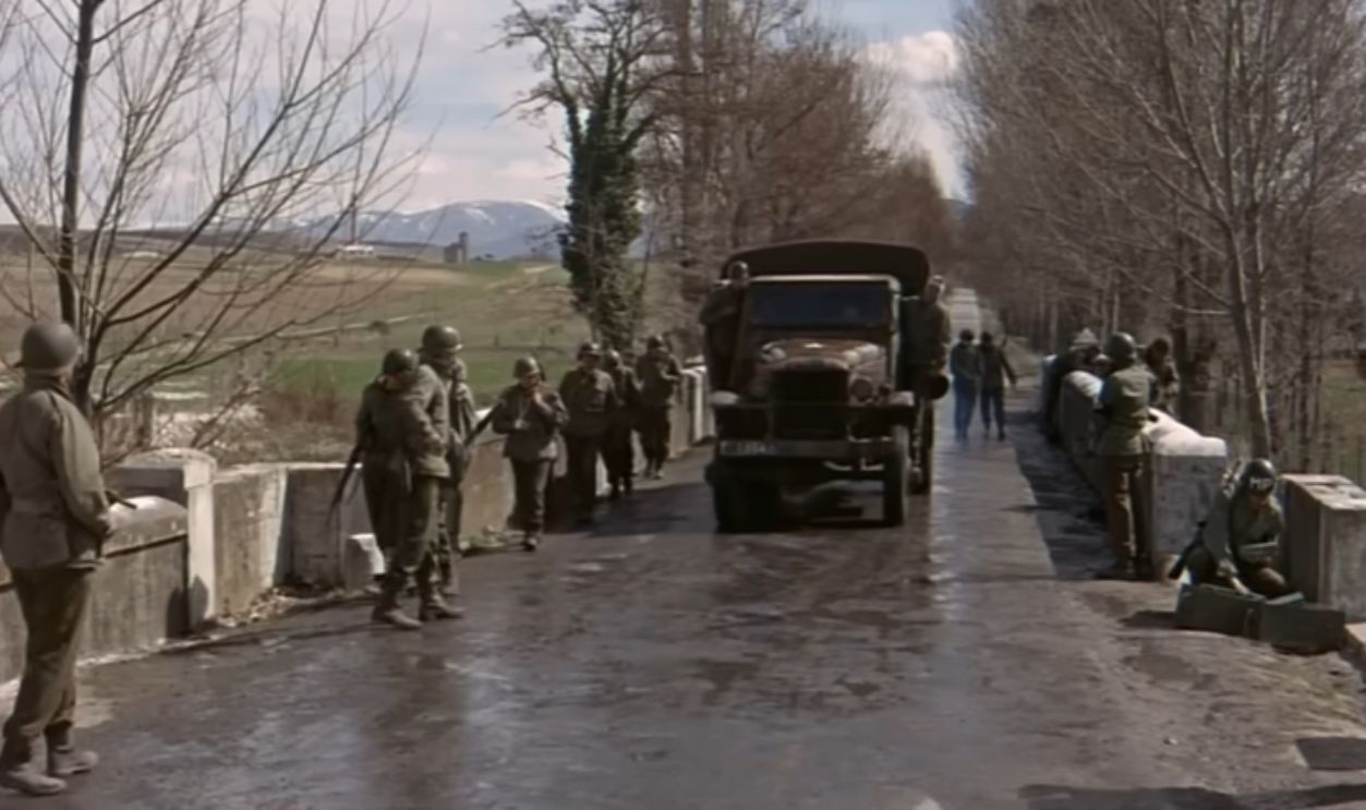 Screenshot from Battle of the Bulge (1965) 