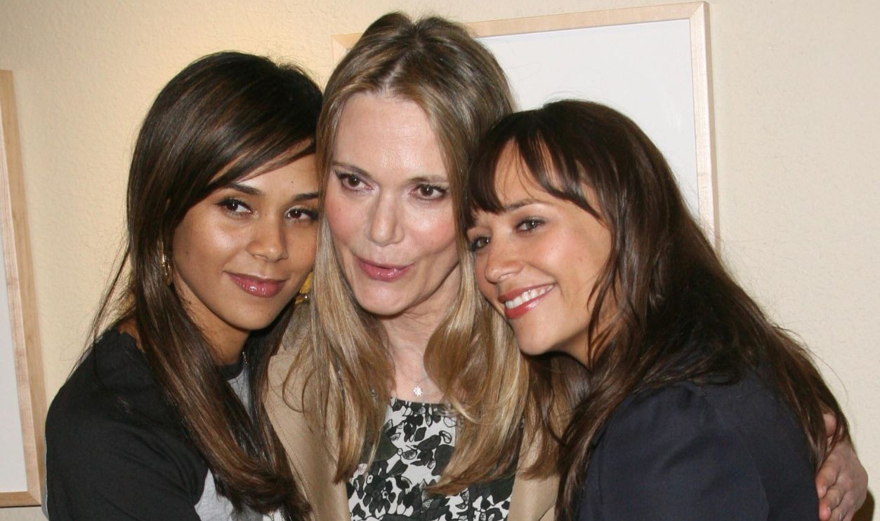 Kidada Jones, Peggy Lipton and Rashida Jones attend "The Art of Pooh" at the Evidence Gallery on April 4, 2008 in Los Angeles, California