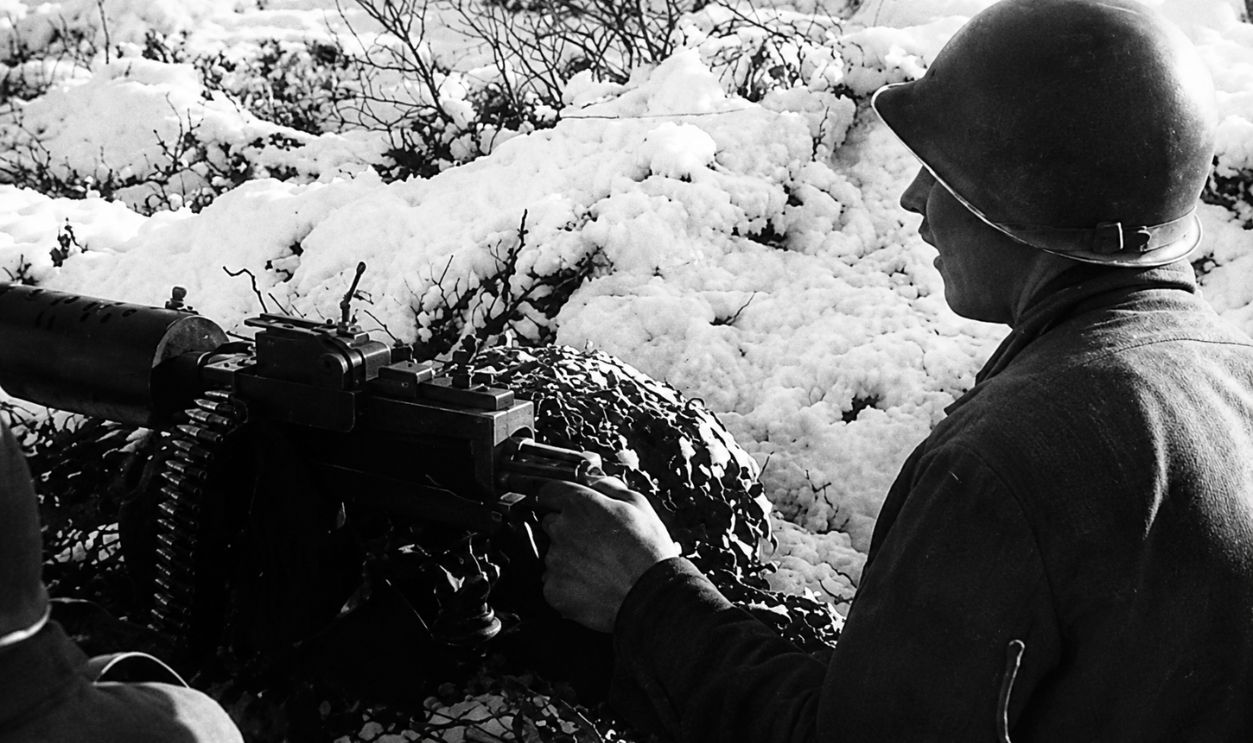 Screenshot from Frontlines (2023) 