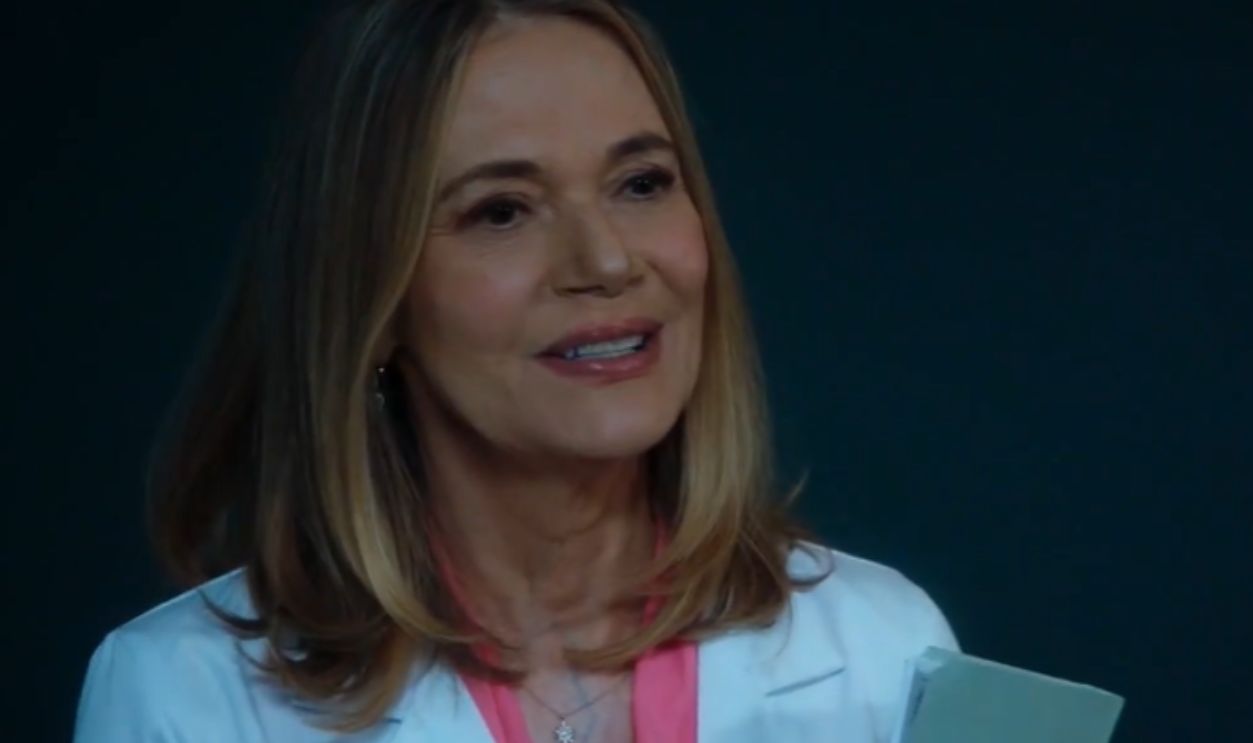 Screenshot from Angie Tribeca (2016-2018)