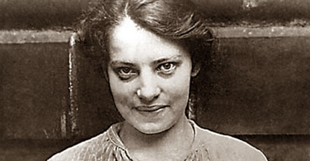 Black and white photo of Anna Anderson
