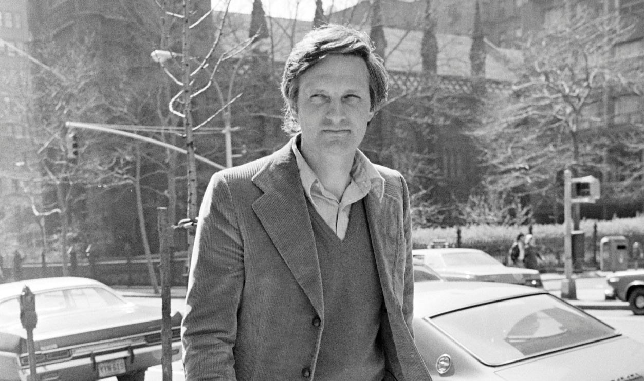 Actor Alan Alda leaves the Steak & Brew restaurant. 