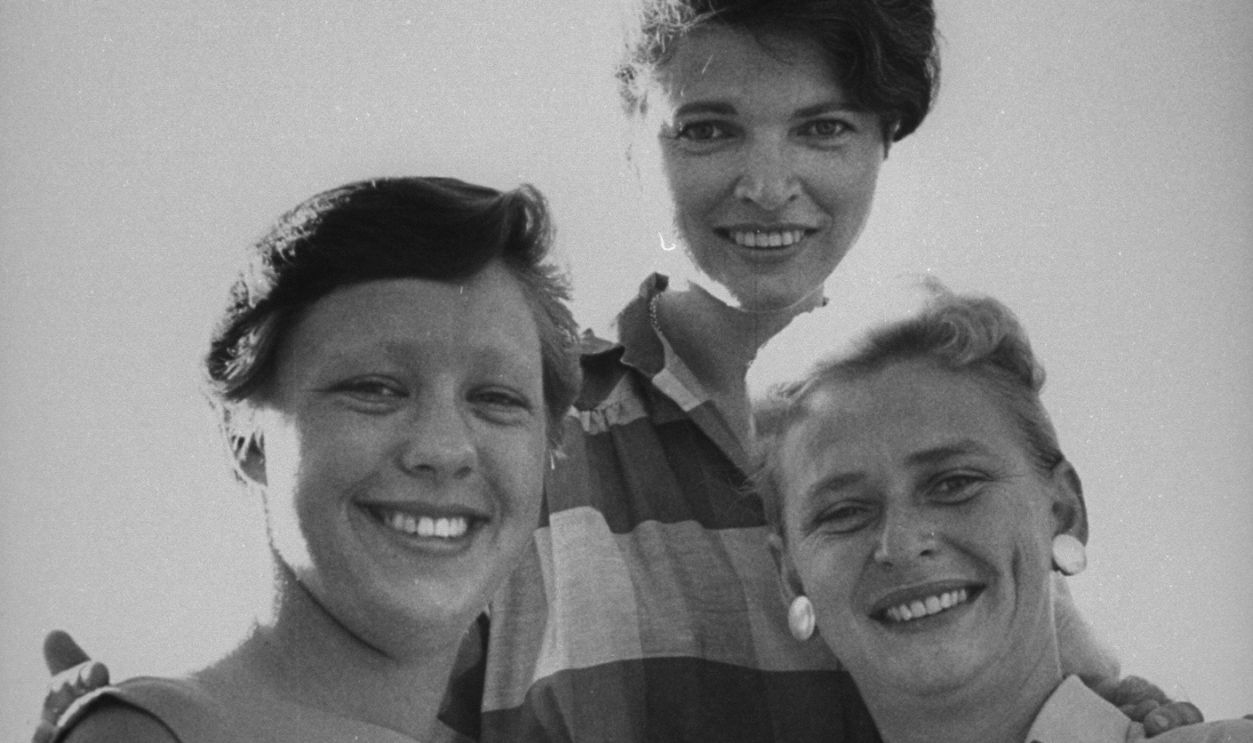 Aspiring female astronauts Jerrie Cobb (R), Rhea Hurrle (C) and Mary Wallace Funk 50679627