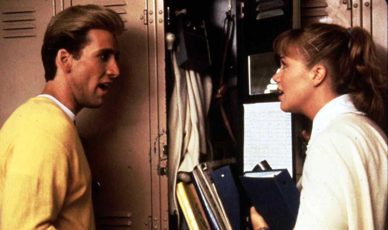 Kino. Peggy Sue Hat Geheiratet, Peggy Sue Got Married, Peggy Sue Hat Geheiratet, Peggy Sue Got Married, Nicolas Cage, Kathleen Turner Peggy Sue (Kathleen Turner) erwacht im Jahr, 1959. Als Teenager lernt sie ihren zukuenftigen Mann Charlie (Nicolas Cage) kennen., 1986.