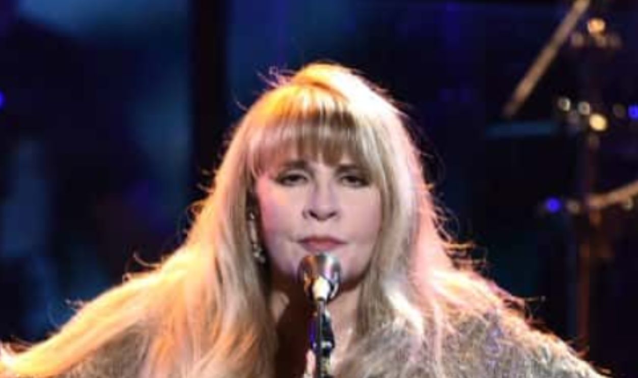 NEW YORK, NY - JANUARY 26: Honoree Stevie Nicks of music group Fleetwood Mac performs onstage during MusiCares Person of the Year honoring Fleetwood Mac at Radio City Music Hall on January 26, 2018 in New York City.