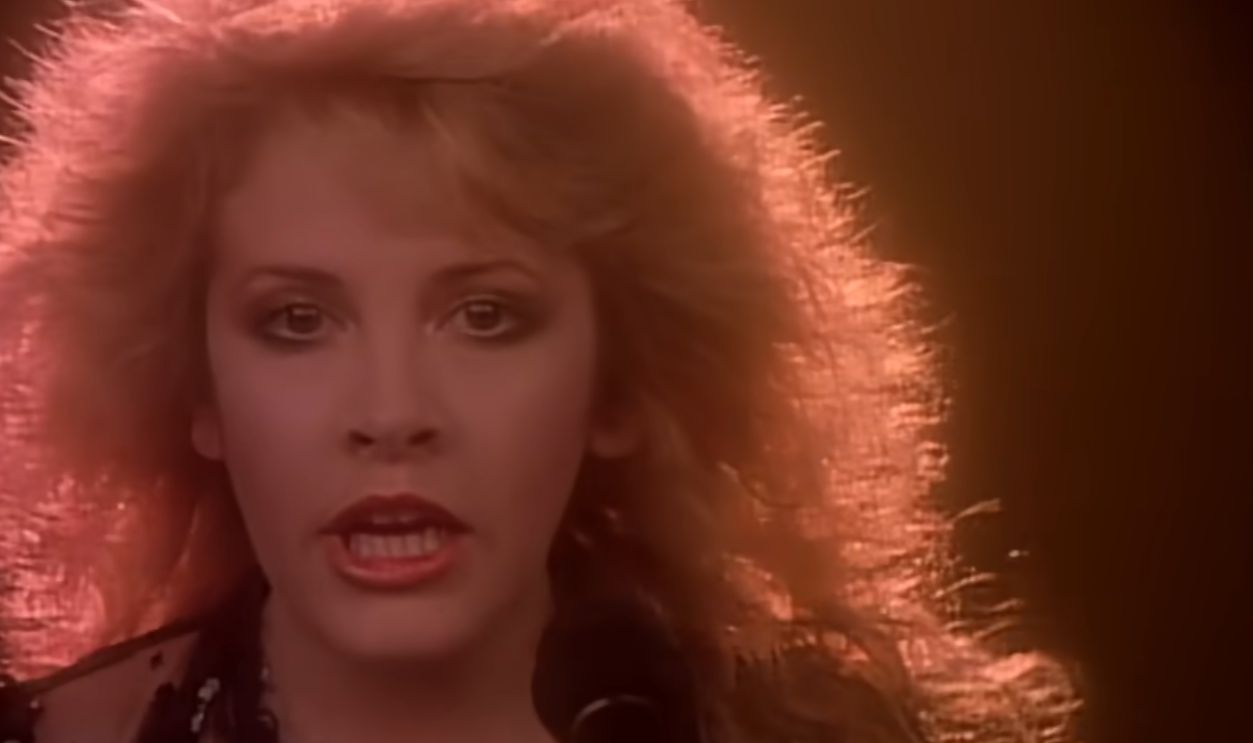 Screenshot from Stand Back (1983)