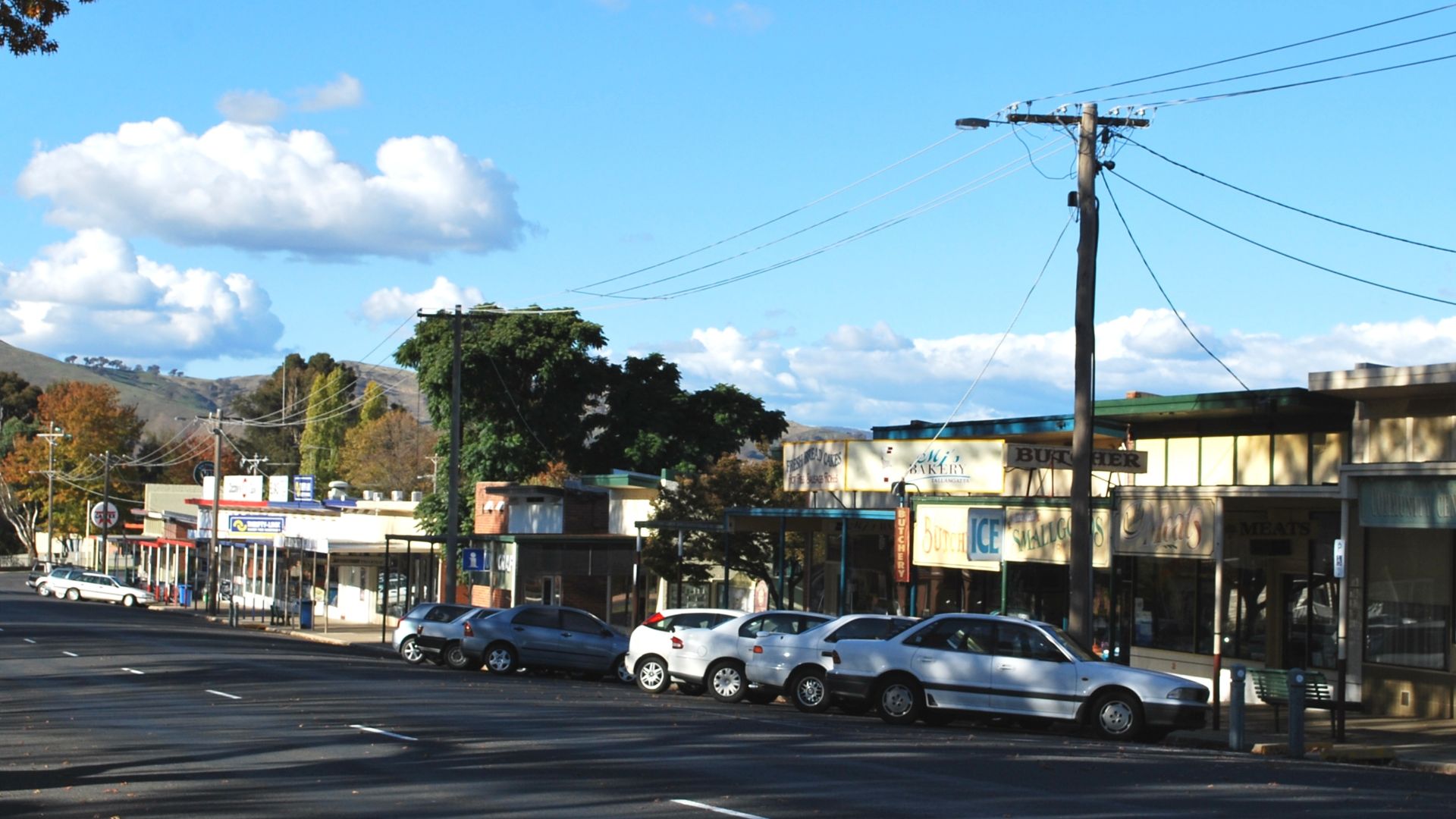 Main street of en:Tallangatta, Victoria