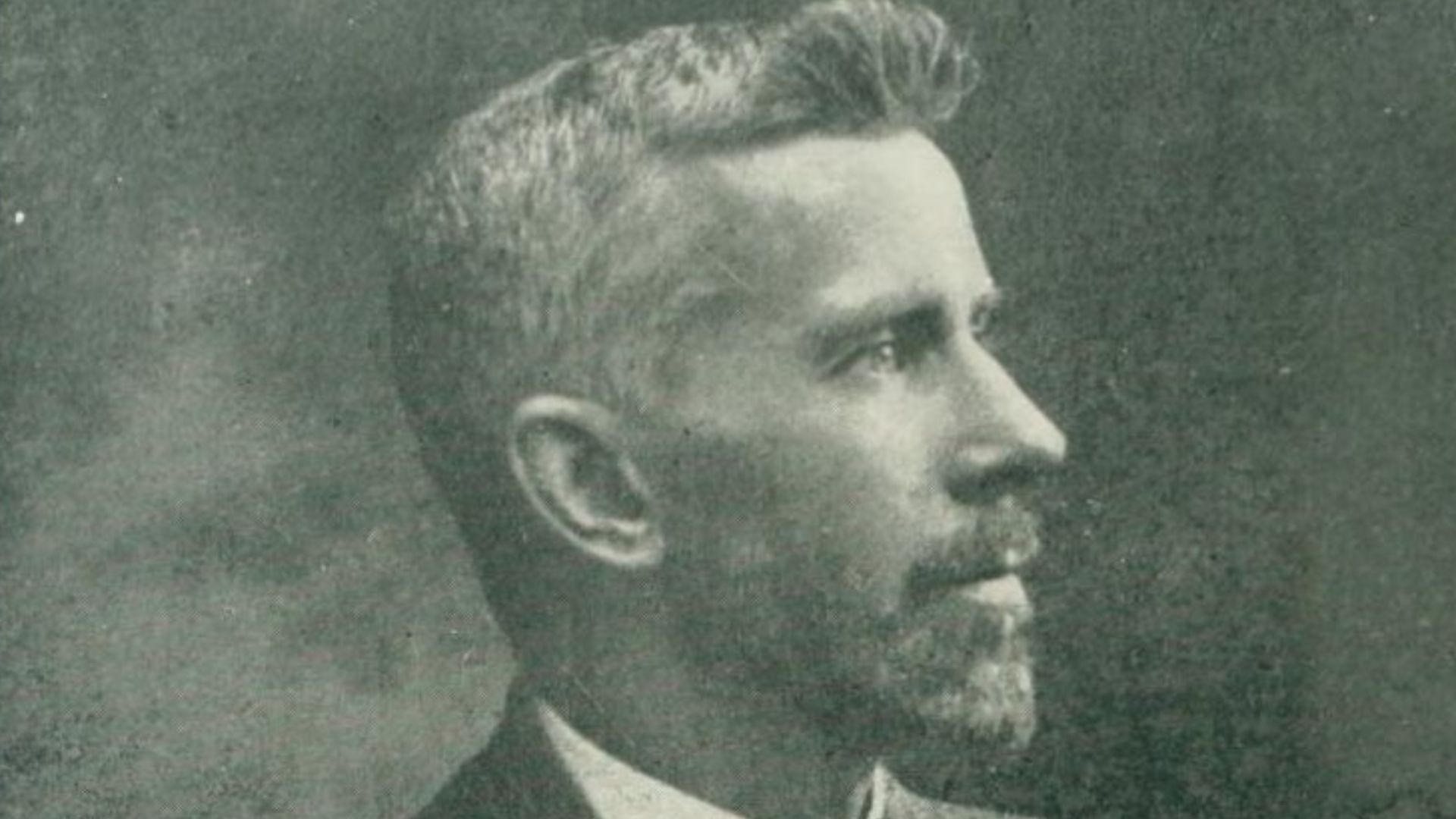 Edward. L. Gardner, member of theosophical society in London, in the 1922 book