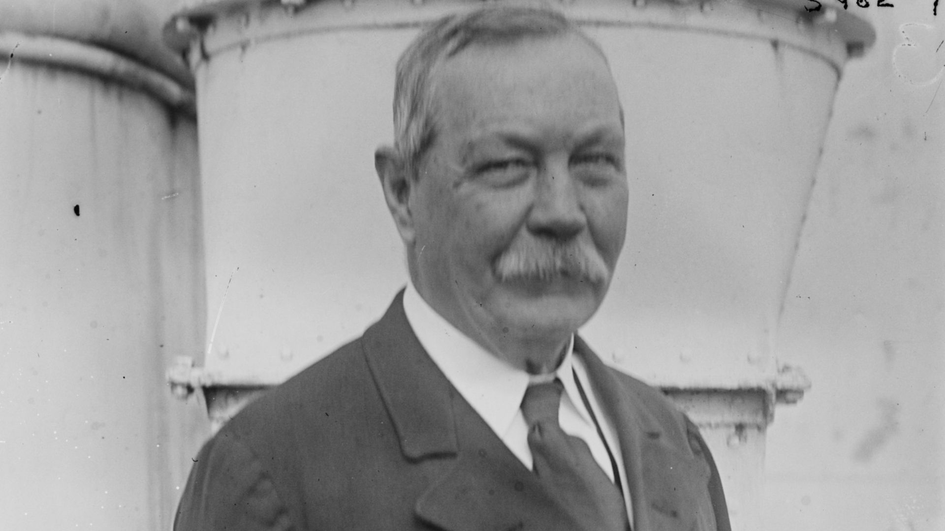 Title: Sir A. Conan Doyle
Abstract/medium: 1 negative : glass ; 5 x 7 in. or smaller.