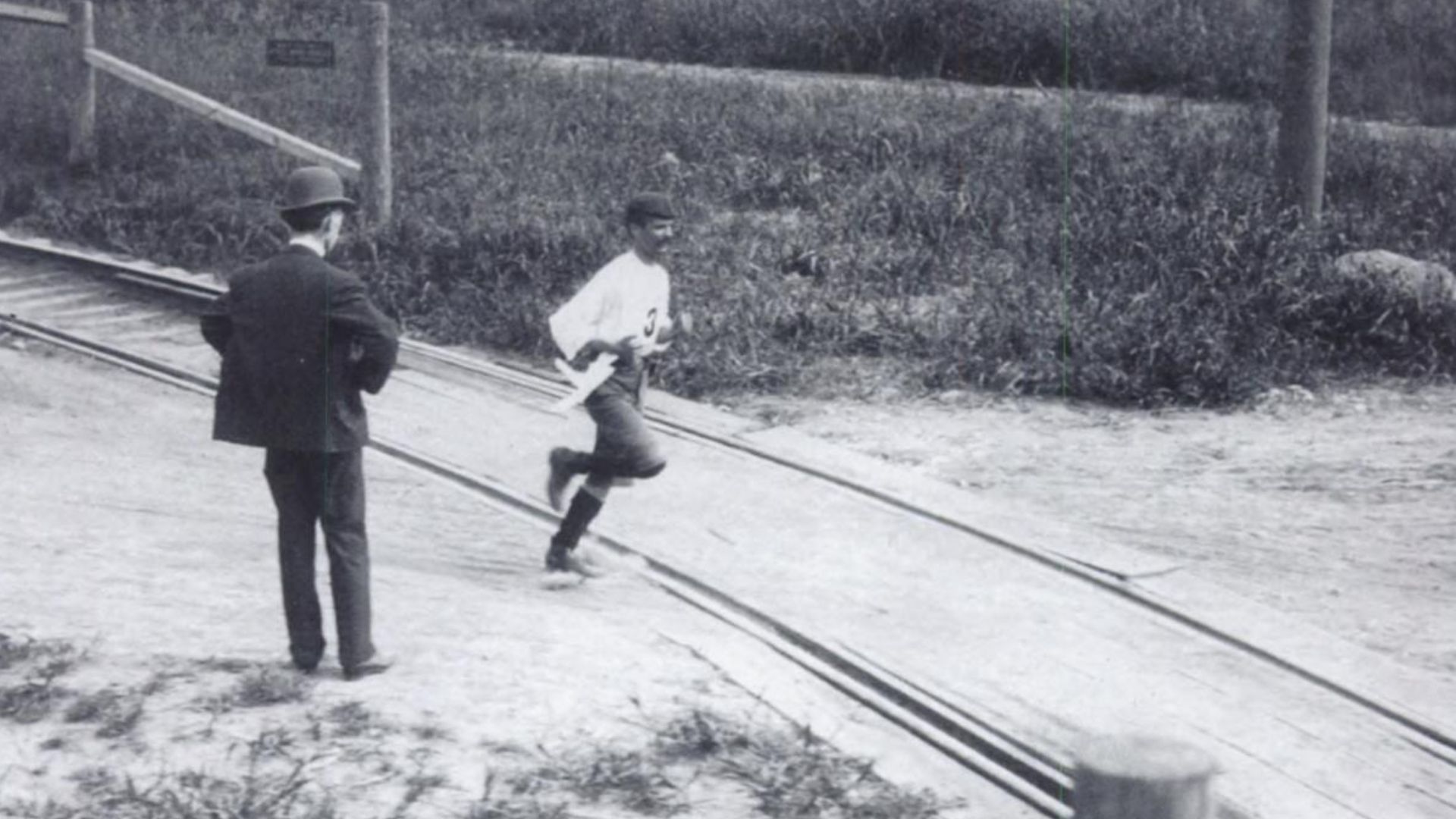 Cuban runner Felix Carvajal on his way at St. Louis Olympic Games' Marathon / 1904
