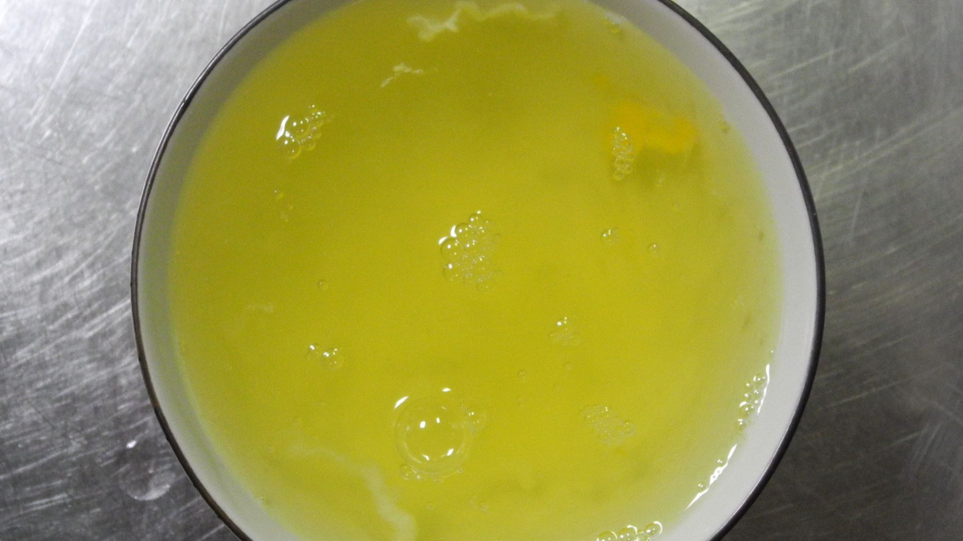 A bowl of egg whites, 6 medium eggs' worth.