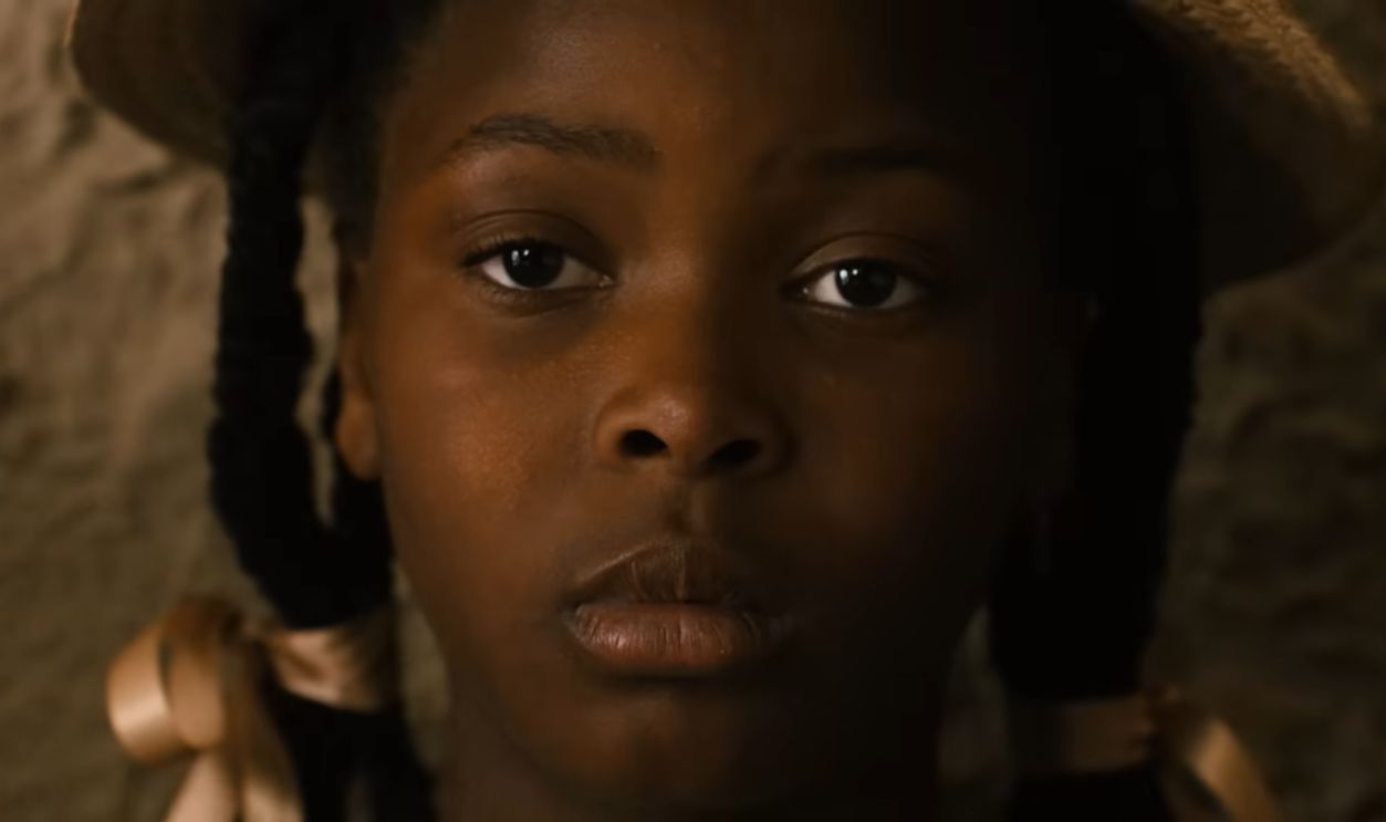 Screenshot from Sarah's Oil, Amazon MGM Studios (2025)