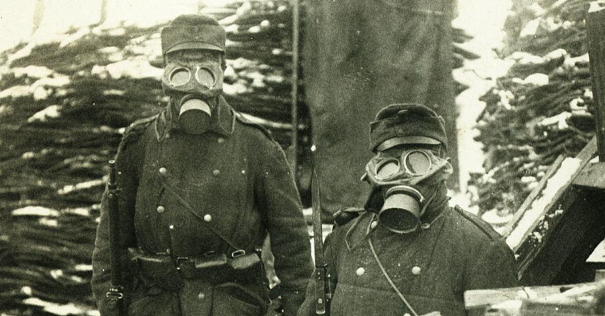 gas mask, trench, First World War