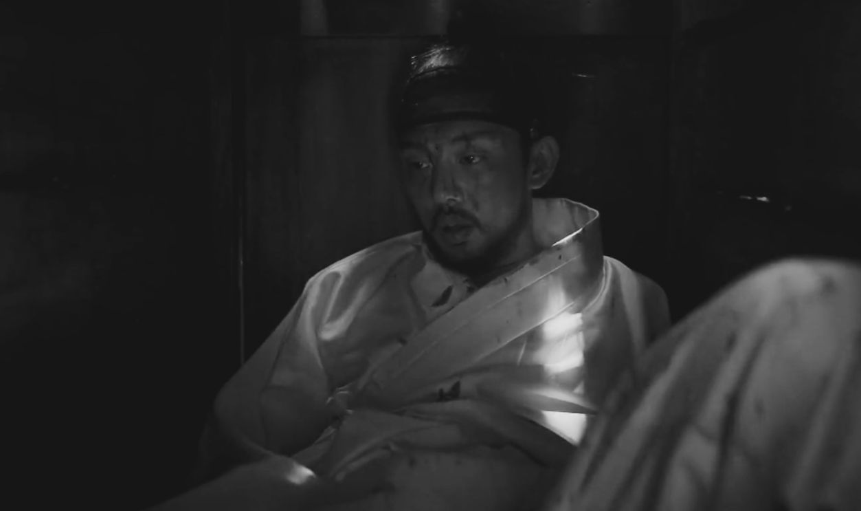 Screenshot from The Throne (2015)