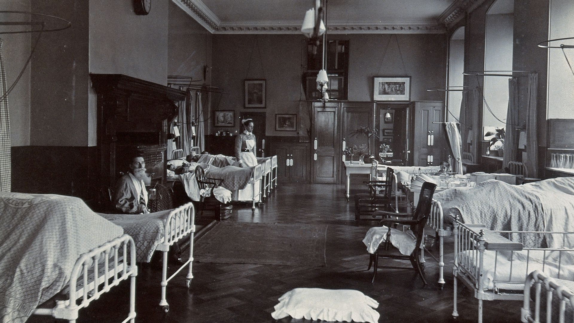 St Bartholomew's Hospital, London: bearded patient and nurse on Pitcairn ward. Photograph, c.1908.

Iconographic Collections
Keywords: St Bartholomew's Hospital (London)