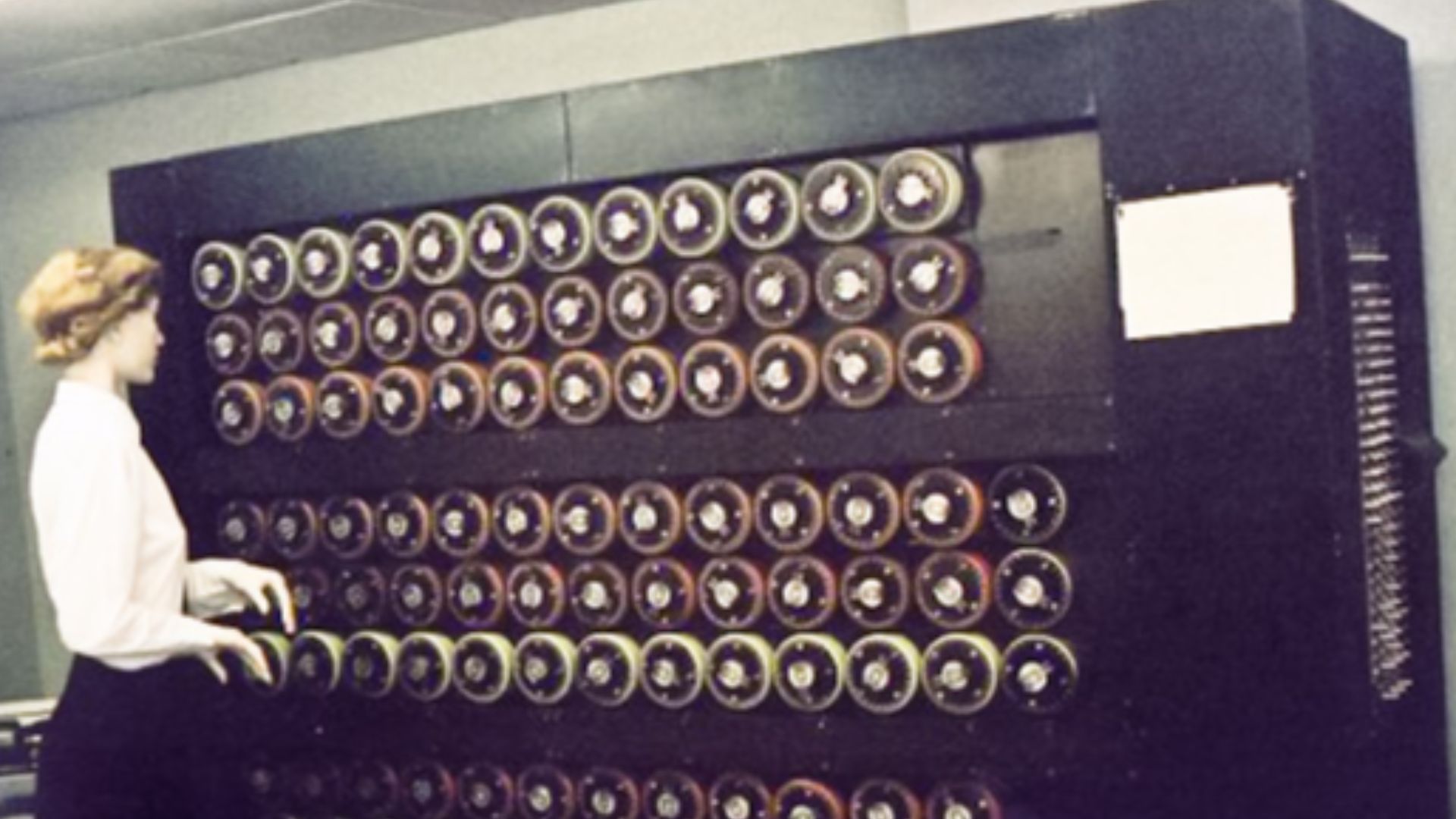 Author:  Sarah Hartwell.  Mockup of a bombe machine at Bletchley Park.  Photographed & uploaded by self. (Copied from 'Bombe.jpg' to 'TuringBombeBletchleyPark.jpg' by OS as it was the aim of vandalism under its original name)