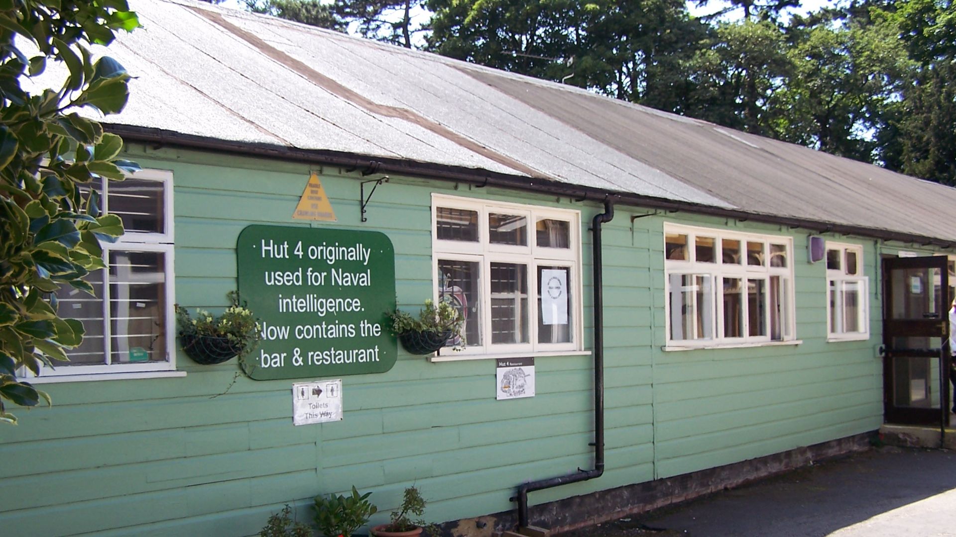 File:BletchleyPark Hut4 01.JPG