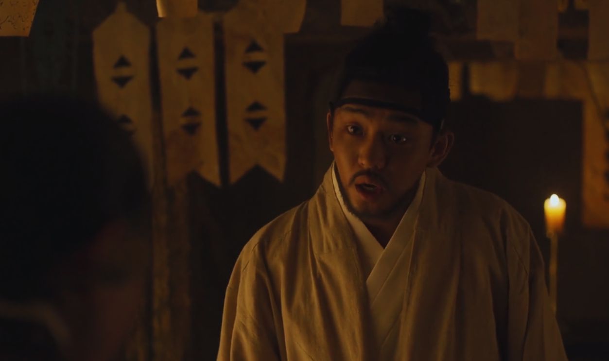 Screenshot from The Throne (2015)