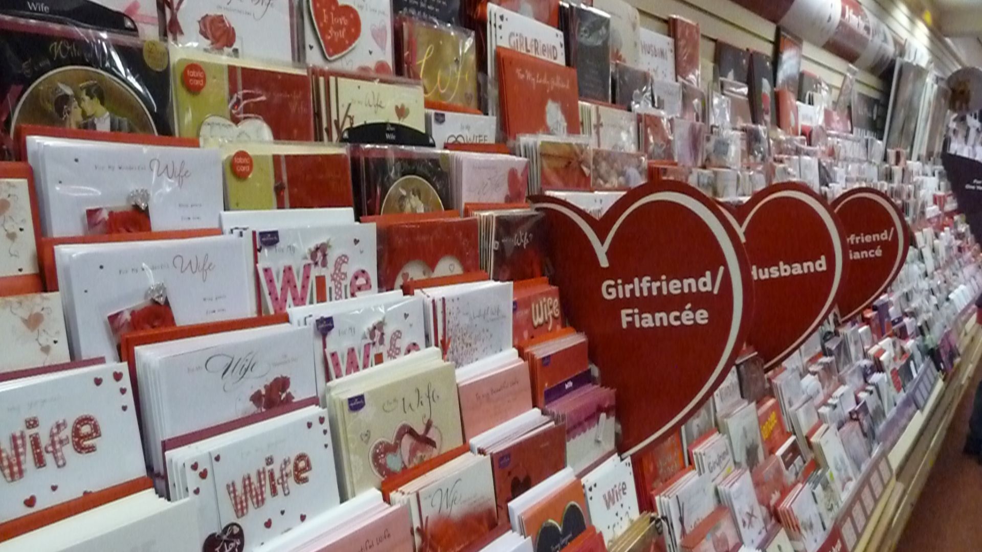 Tiverton : Clinton Cards - Valentine's Day Cards