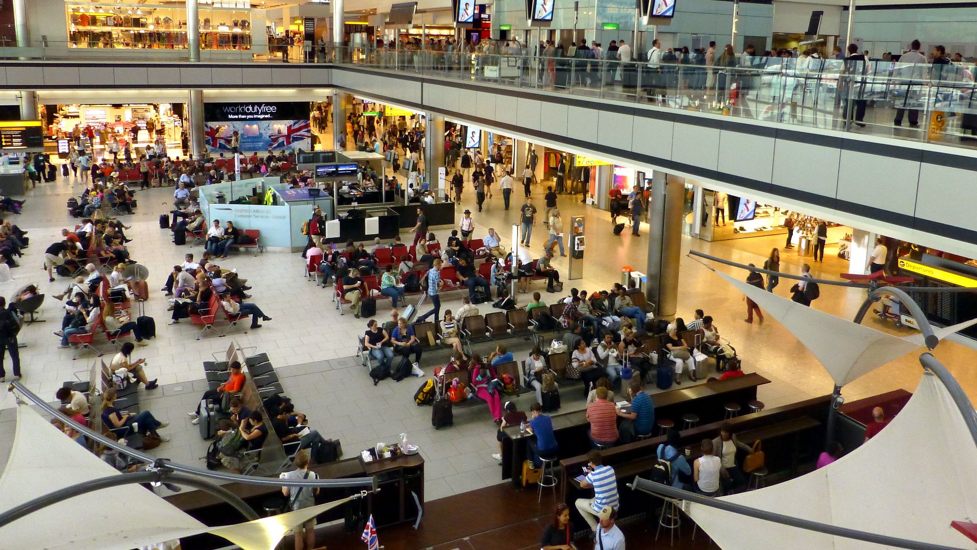 Airside departures shopping mall/waiting area at Heathrow T5