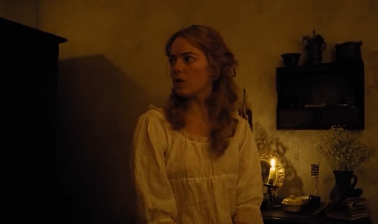 Screenshot from The Favourite (2018) 