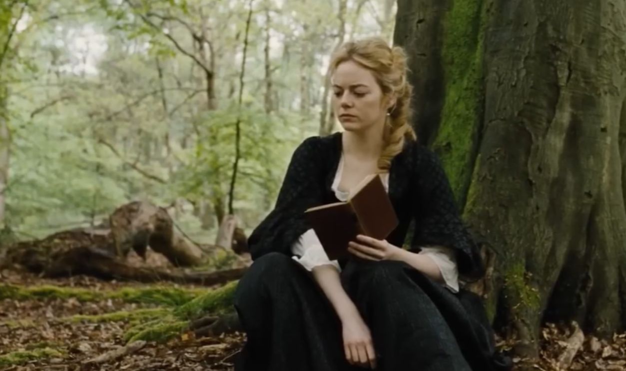 Screenshot from The Favourite (2018) 