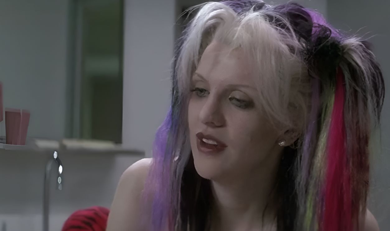 Screenshot from The People vs. Larry Flynt (1996)
