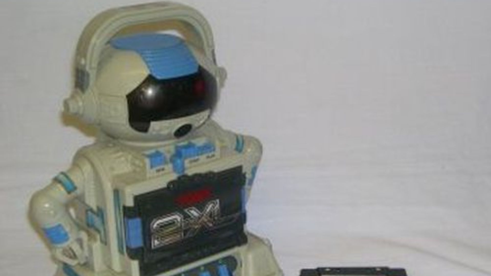 Self made image of Tiger Electronics 2-XL with cassette tapes.