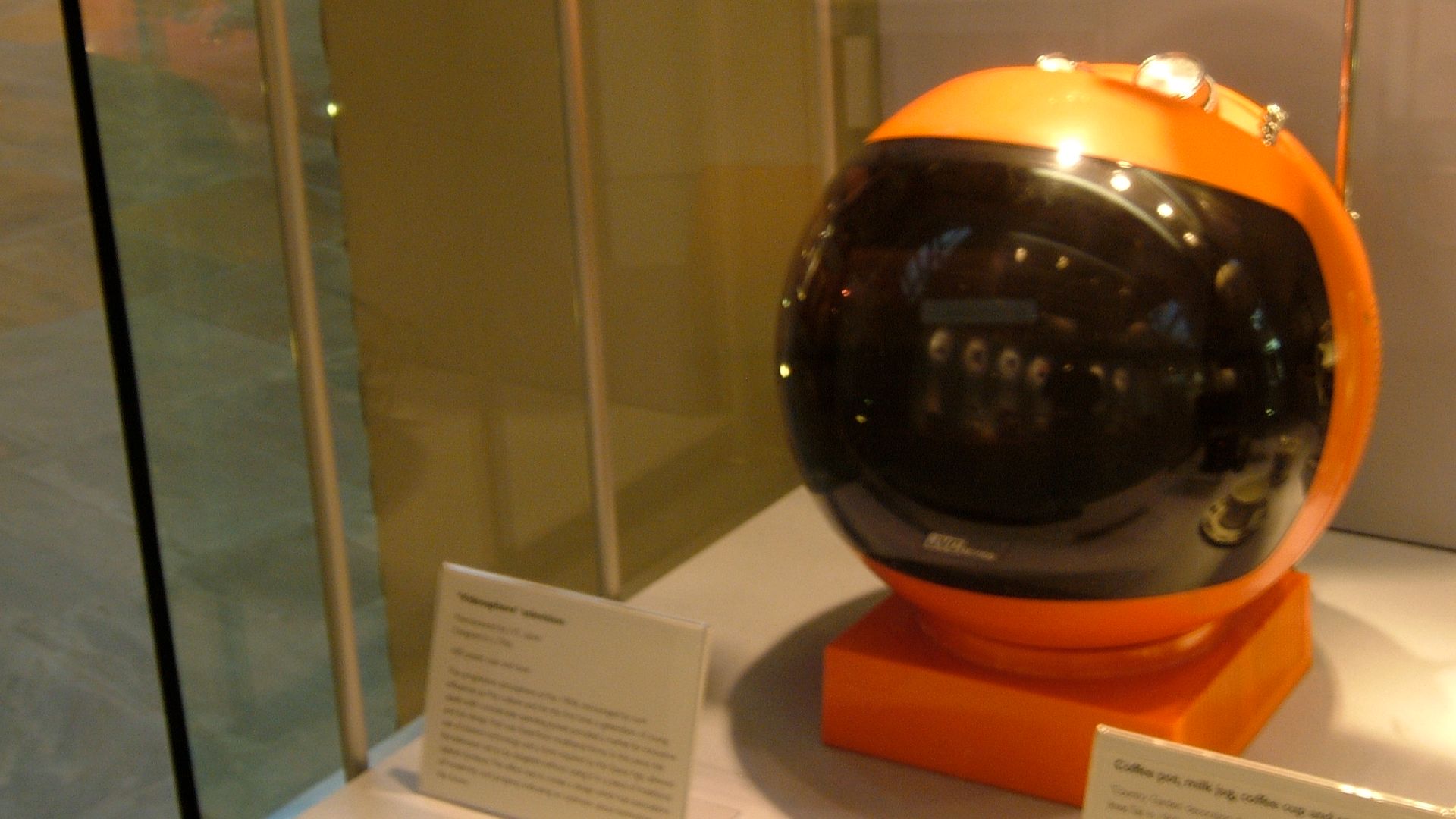 JVC Videosphere at the Geffrye Museum.
Taken in 2006 by myself. All rights released.