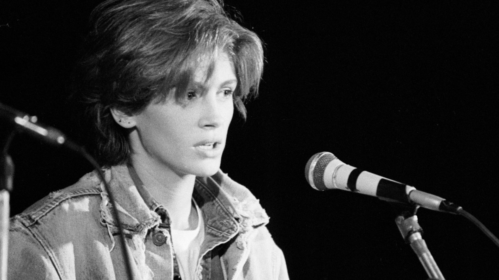 French: L'actrice américaine Julia Roberts au Festival du cinéma américain de Deauville (Normandie, France) en septembre 1990.

English: American actress Julia Roberts at the Deauville American Film Festival (Normandy, France) in September 1990