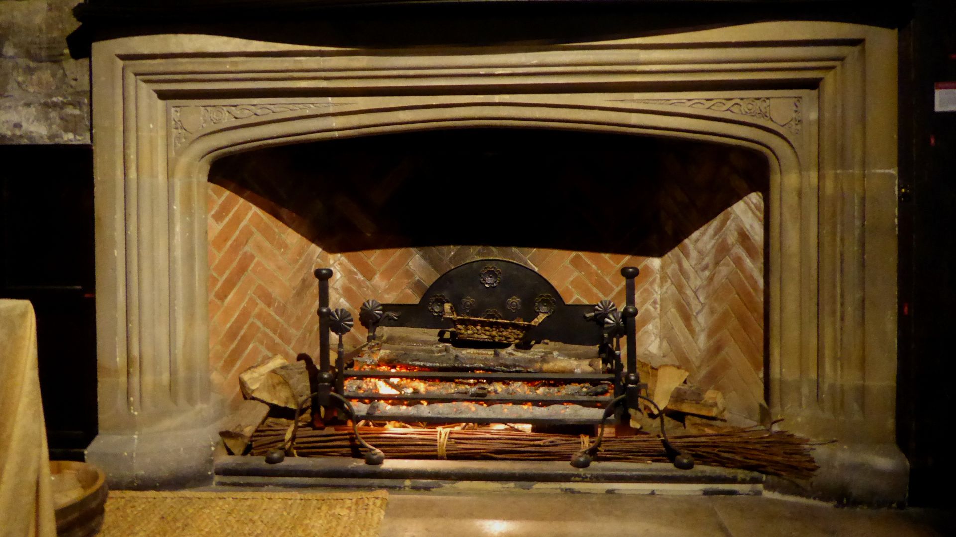 Fireplace in the Great Hall of Tudor House, Southampton