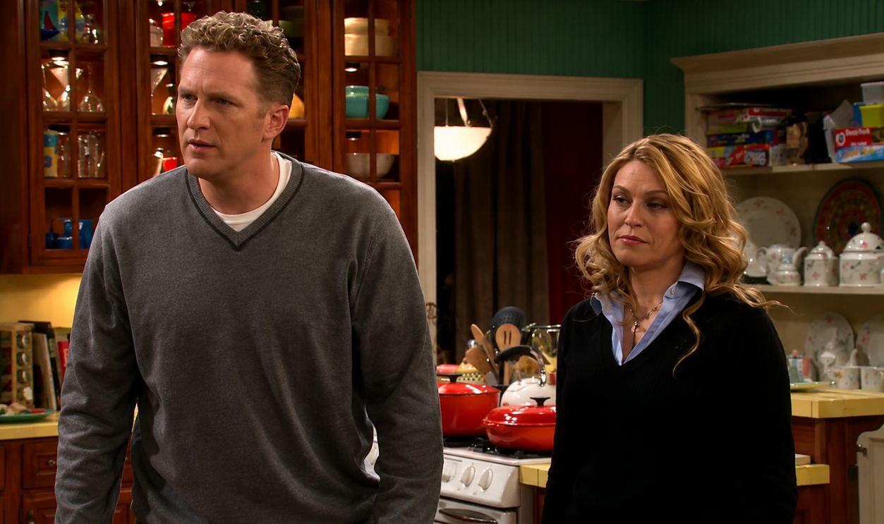 Screenshot from   The War at Home (2005–2007)