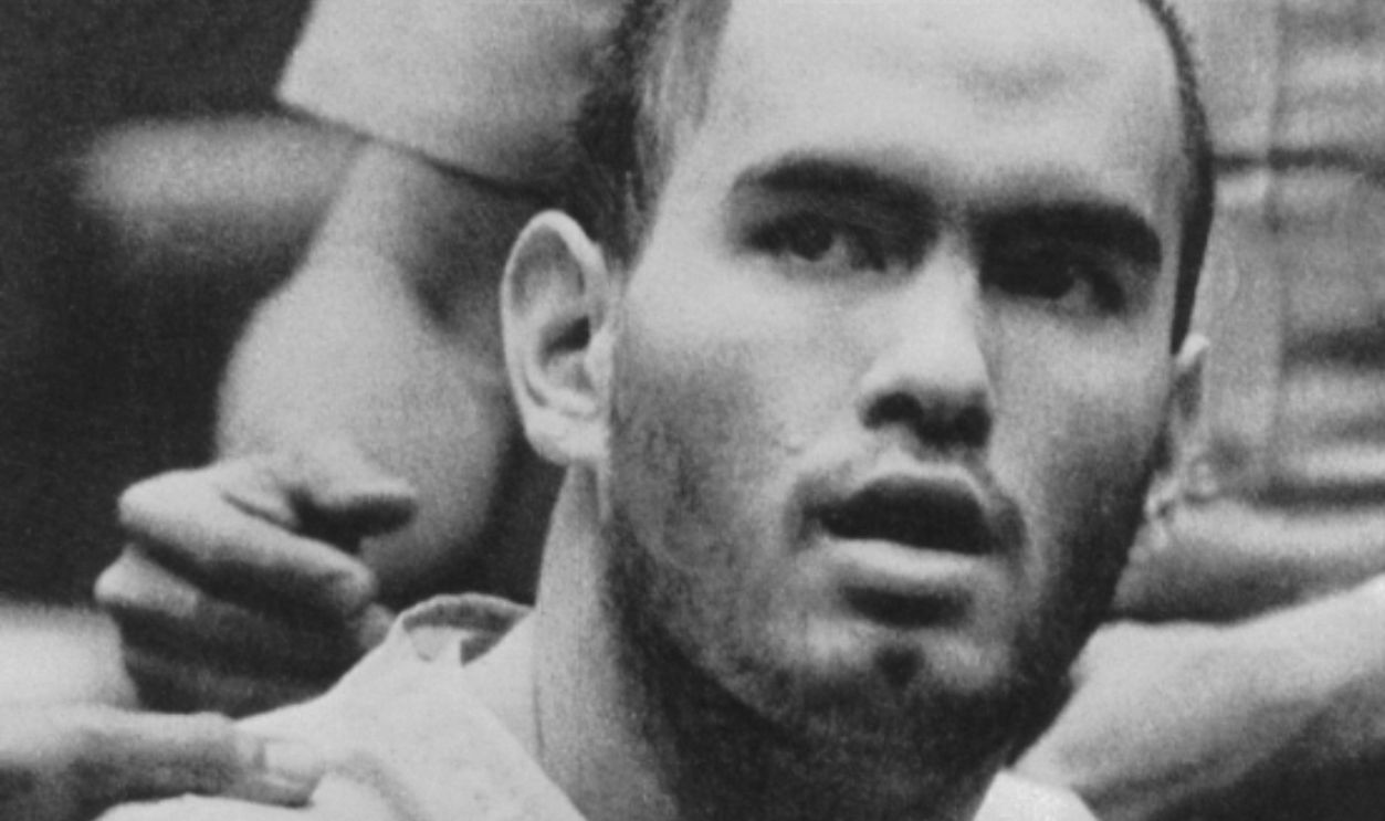 (Original Caption) Robert John Bardo, 19, the man charged with killing actress Rebecca Schaeffer listens 8/18 as his lawyer asks that murder charges be dismissed, claiming the man called an obsessed fan of the victim, was illegally extradited from Arizona during arraignment proceedings. It was the second time Bardo's arraignment was postponed since his extradition from Tucson, Arizona. Bardo is to return to court Sept. 13 so the dismissal motion can be argued. 