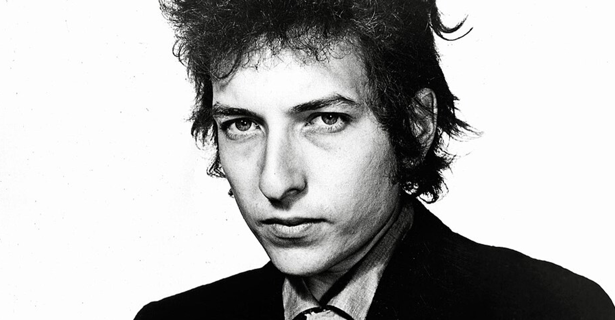 Black and white portrait of Bob Dylan