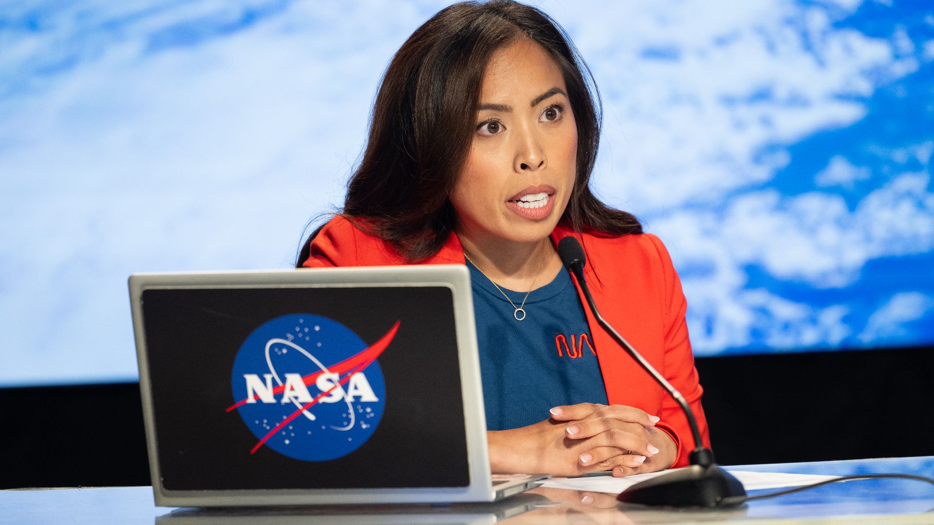Megan Cruz, of NASA Communications, moderates a press conference after the first launch attempt of NASA’s Boeing Crew Flight Test was scrubbed for the day, Monday, May 6, 2024, at NASA’s Kennedy Space Center in Florida. NASA’s Boeing Crew Flight Test is t