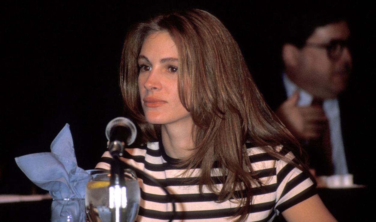 LAS VEGAS - MARCH 8: Actress Julia Roberts attends the 1993 NATO/ShoWest Convention on March 8, 1993 at Bally's Hotel & Casino in Las Vegas, Nevada. 