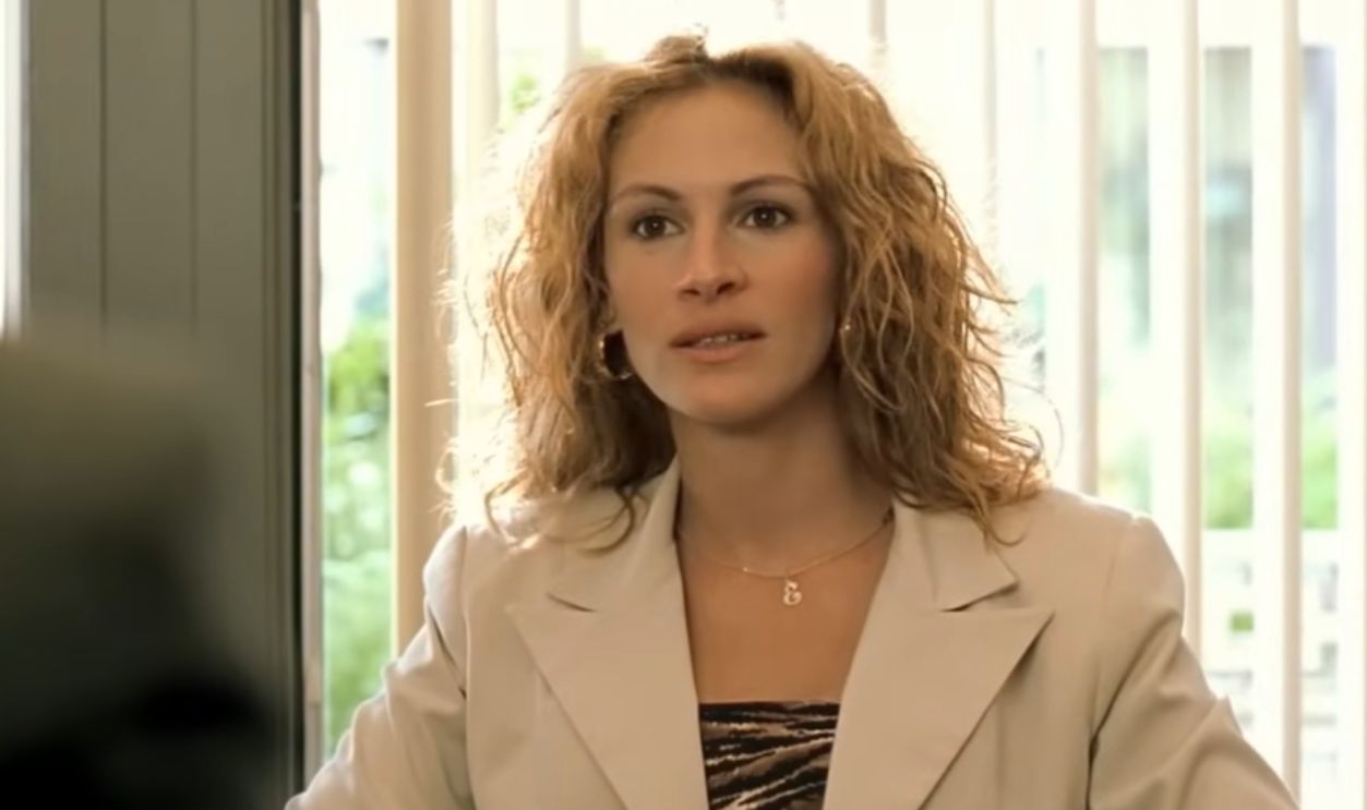 Screenshot from Erin Brockovich (2000)