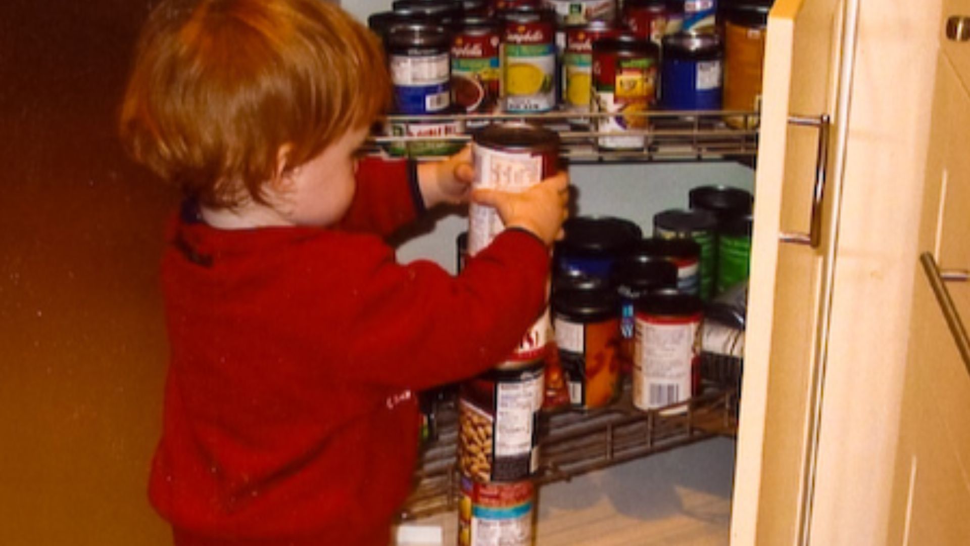 Subject: Quinn, an ~18 month old boy, stacking cans. Quinn was diagnosed with autism at 21 months.
Date: Late 2002
Place: Walnut Creek, California
Photographer: Andwhatsnext
Scanned photograph
Credit: Copyright (c) 2003 by Nancy J Price

Light edit on ori