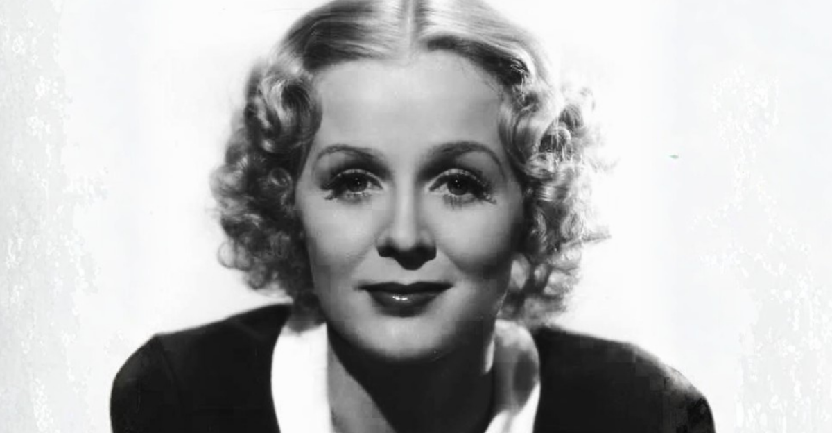 Gloria Stuart in a publicity photo for Life Begins in College (1937)