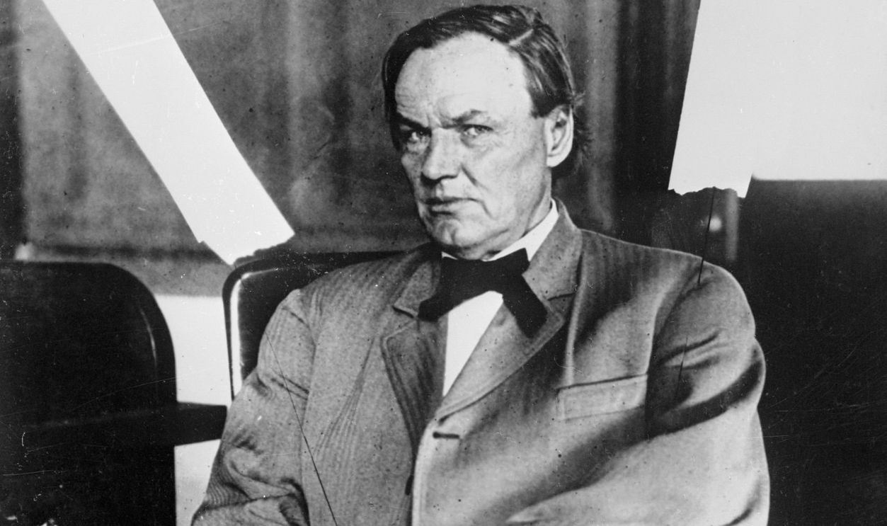 (Original Caption) These pictures may be form Clarence Darrow's bribery trial in 1912. Darrow was charged with bribing jurors in the trial of the McNamara,are brothers, who were accused of bombing the L.A. Times building. Darrow was found innocent in the first trial. A second trial resulted in hung jury.