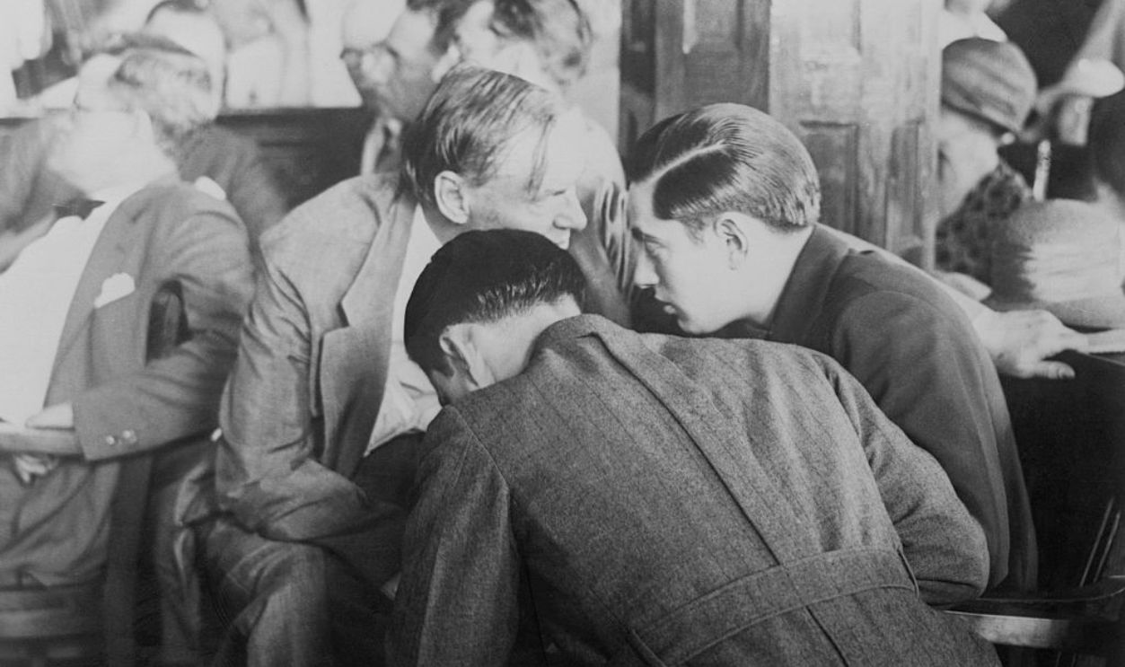 7/31/1924-Chicago, IL-ORIGINAL CAPTION READS: Again and again Clarence Darrow, veteran criminal attorney, reassured Nathan Leopold, Jr., and Richard Loeb, the slayers of little Robert Franks, that he will save them from the gallows for the slaying. Photo is of Darrow and the two killers in confidential conversation. 