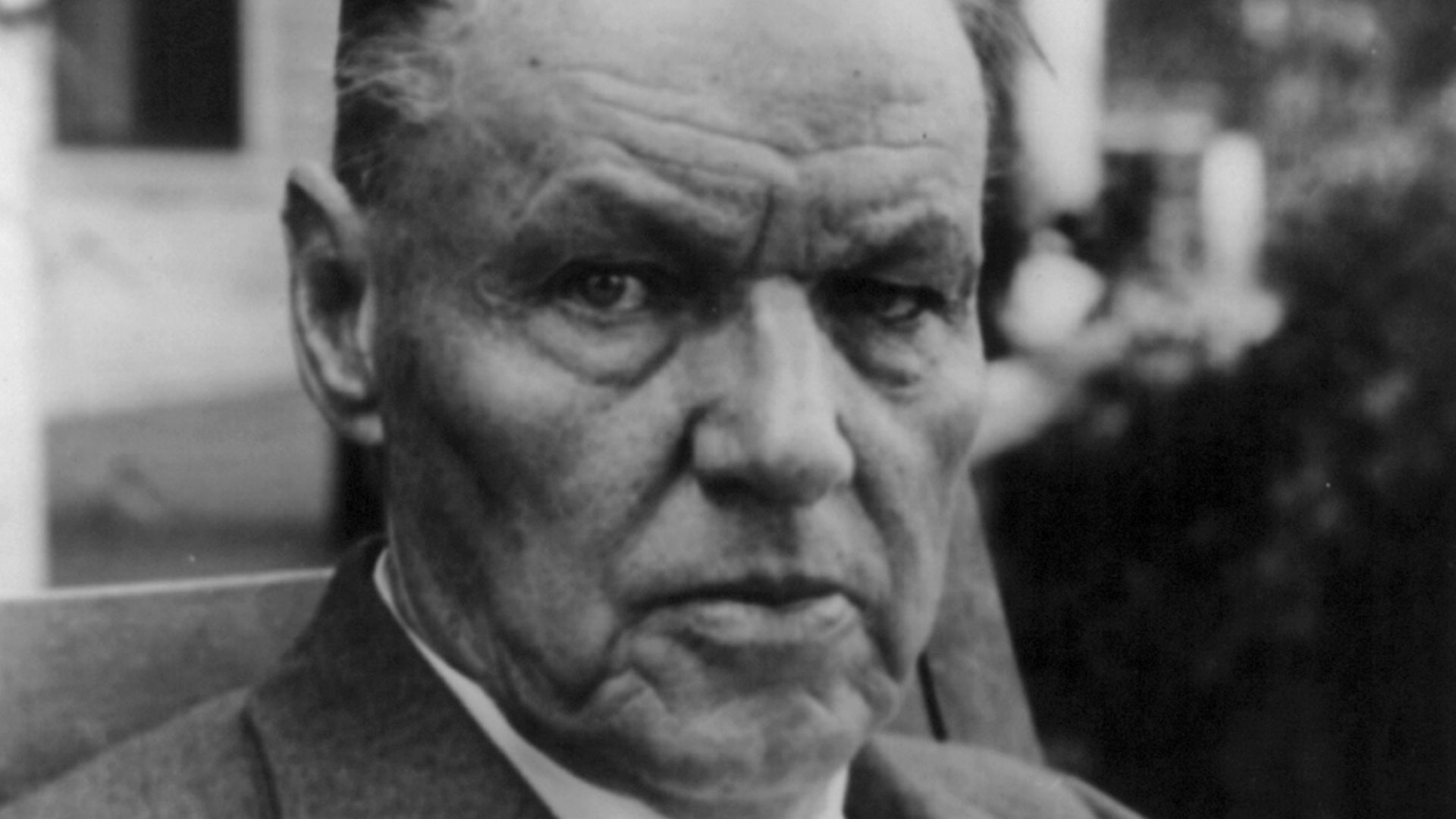 Clarence Darrow, bust portrait, at Dayton, Tennessee, during the Scopes Trial