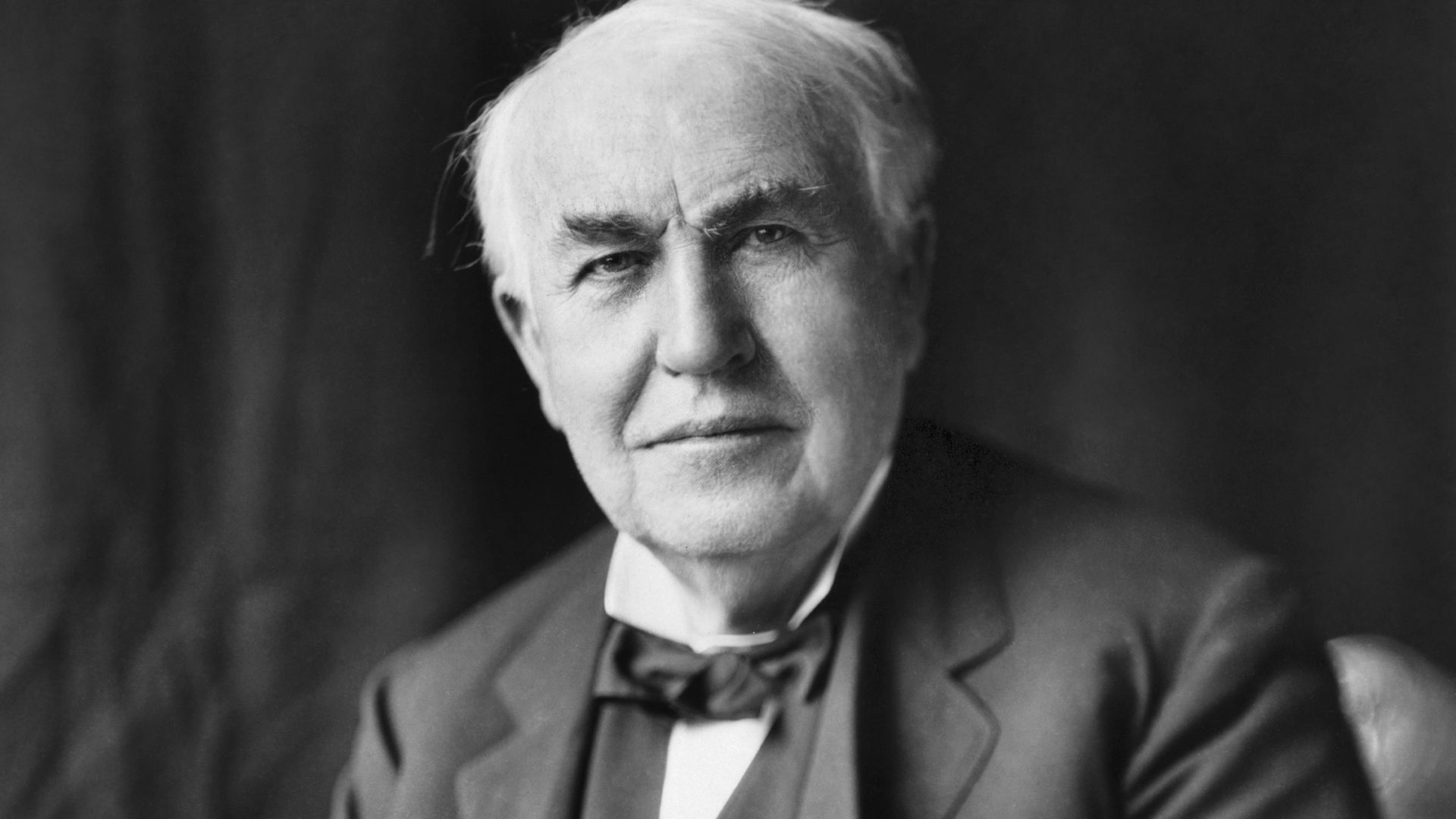 File:Thomas Edison2.jpg
